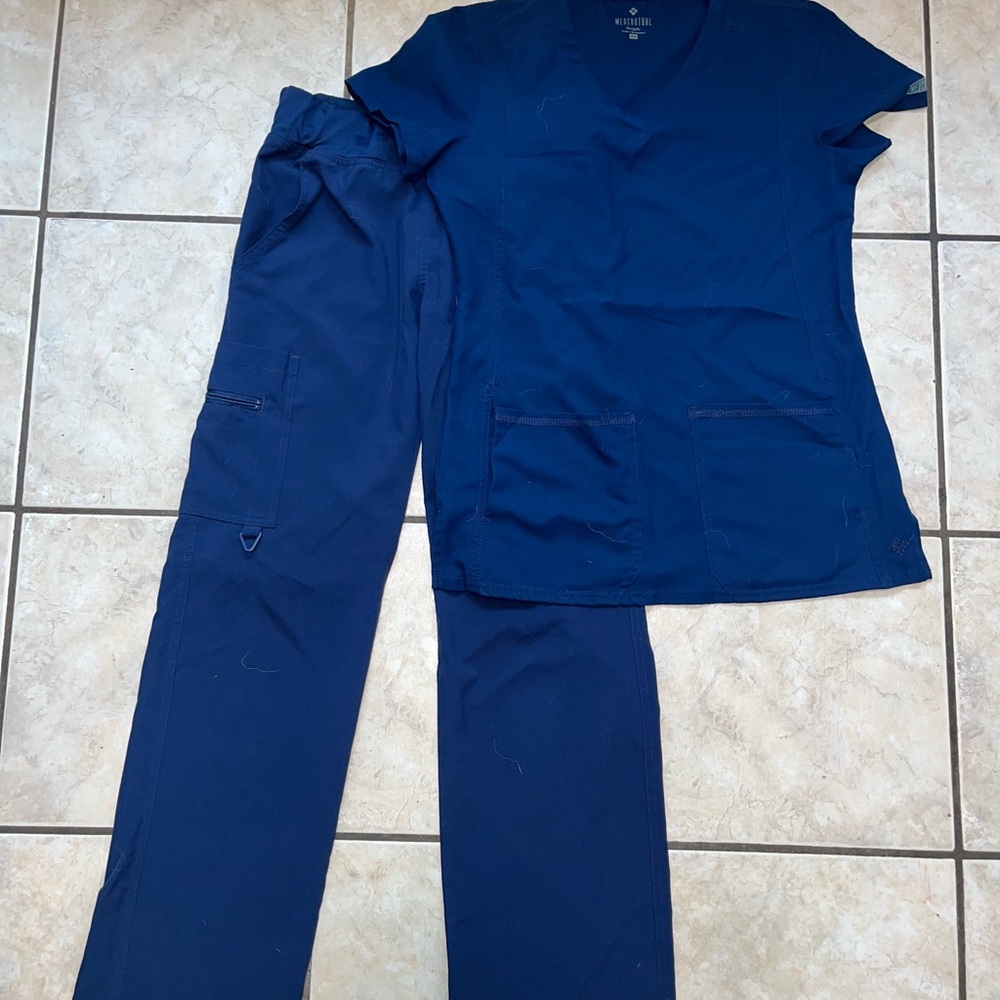 Med Couture Women's Scrub Set in Navy Blue